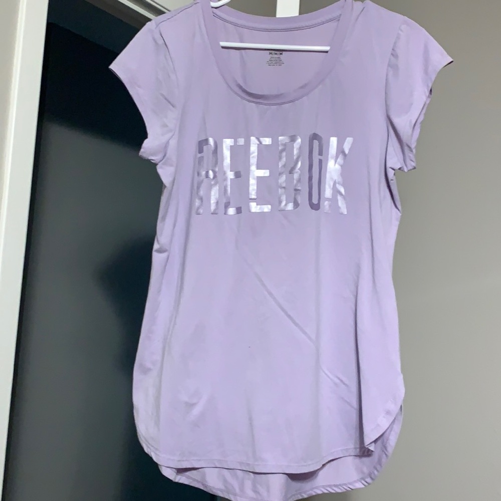 Women’s Reebok tshirt
